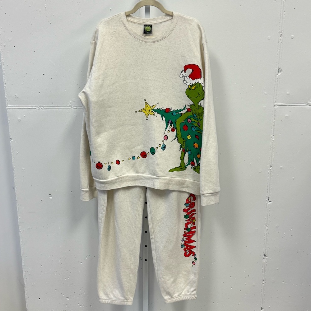 Dr. Seuss The Grinch Target Christmas Women's Graphic‎ Sweatshirt Sweatpants Set